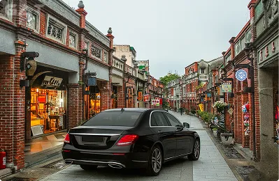 Book Your Reliable Taxi from Old Street to Heathrow Airport Taxi