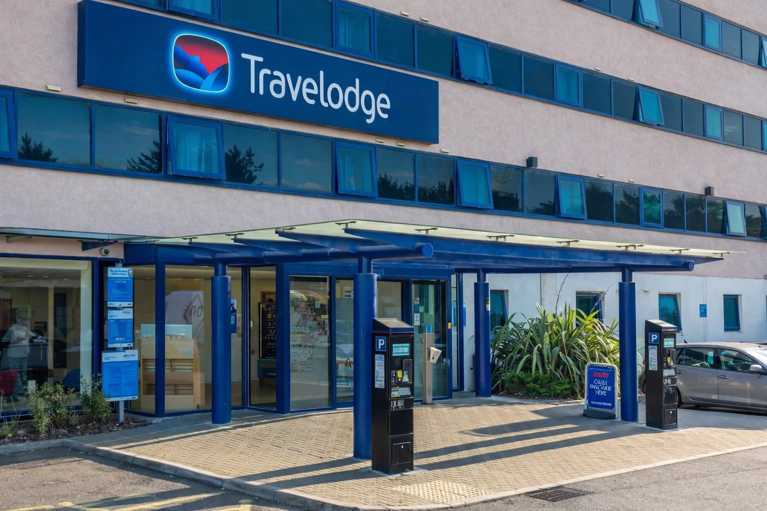 Popular Hotel